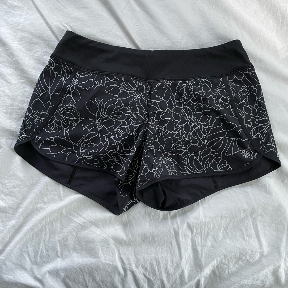 Athleta - Black and Silver Floral Print Athletic Shorts - XS
